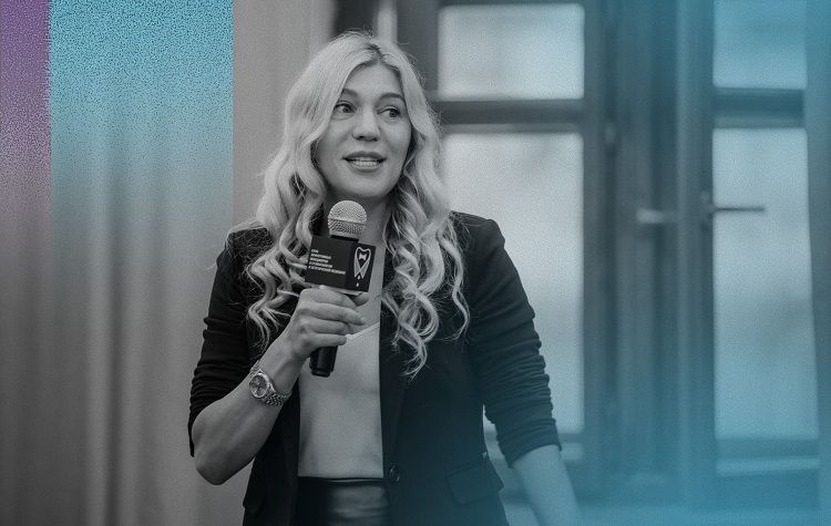 22-23 апреля Юлия Клоуда приняла участие в конференции Клуб Эффективных Менеджеров в стоматологии и эстетической медицине (КЭМ-22), которая проводится совместно с DR. FRIDMAN SCHOOL